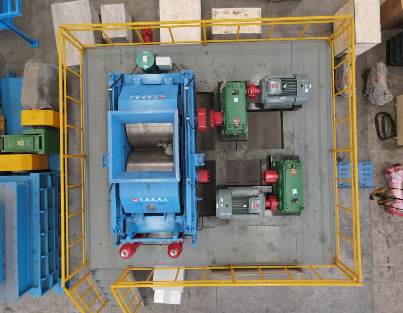 破碎锰矿破碎机